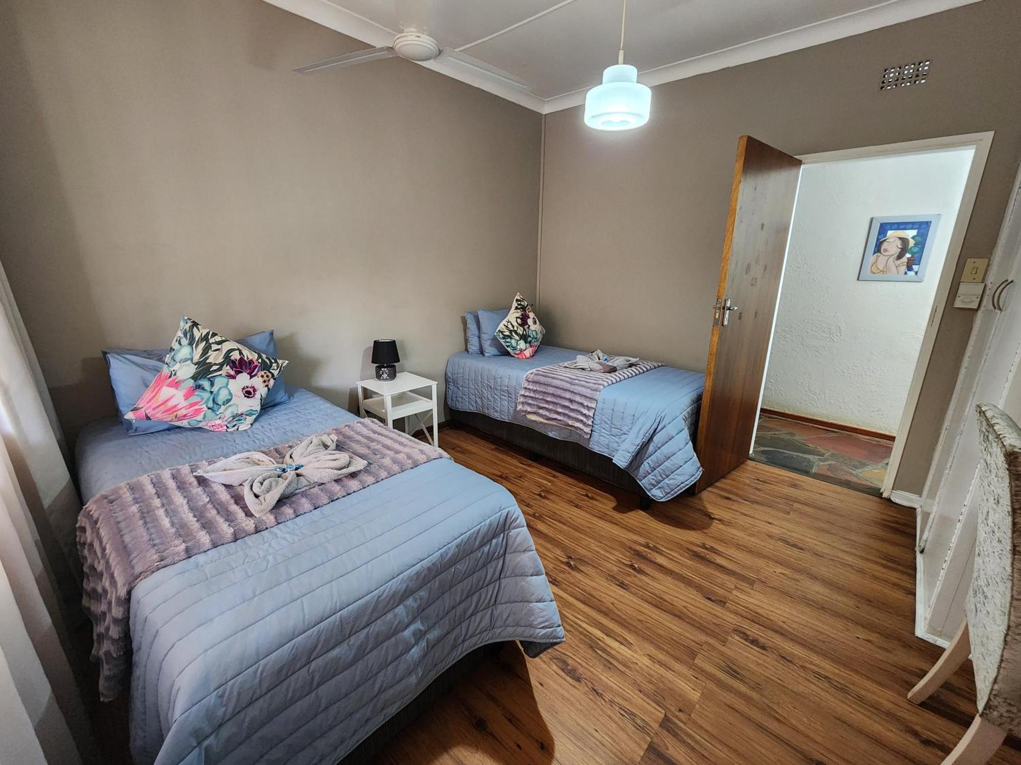 Midway Overnight Rooms Kimberley Exterior foto